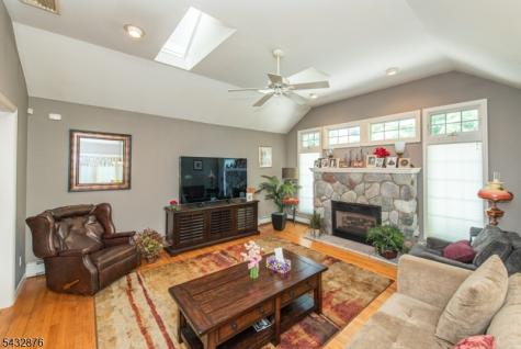 17 Morningside Circle Little Falls NJ 07424