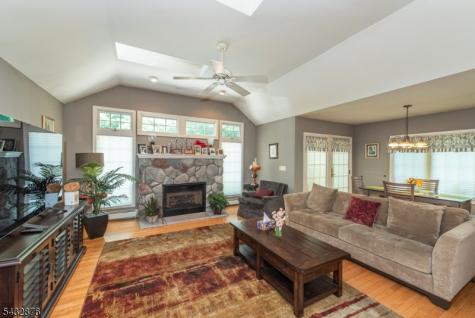 17 Morningside Circle Little Falls NJ 07424