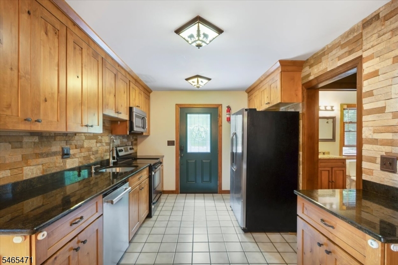 99 Brooks Flat Road Ogdensburg NJ 07439