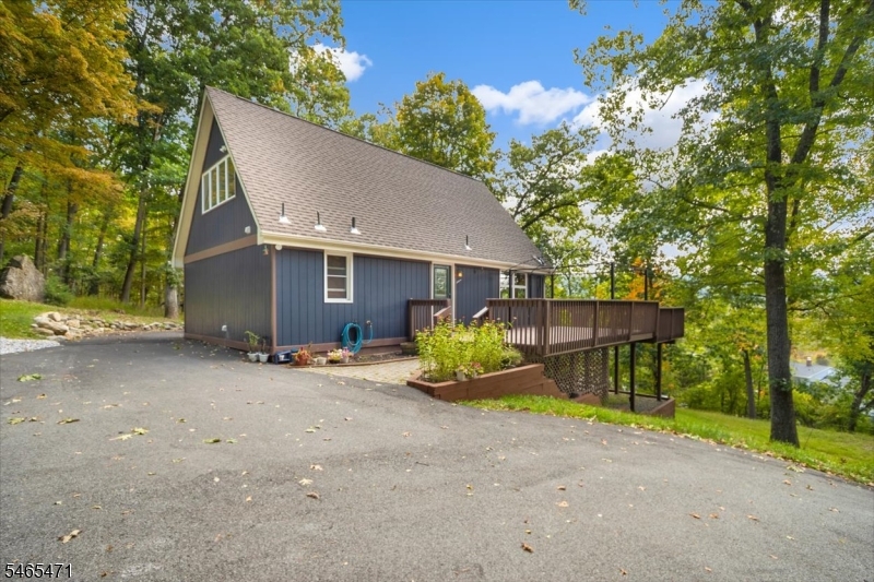 99 Brooks Flat Road Ogdensburg NJ 07439