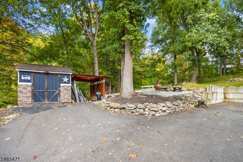 99 Brooks Flat Road Ogdensburg NJ 07439