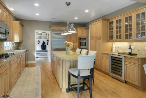 6 Yorke Road Mountain Lakes NJ 07046