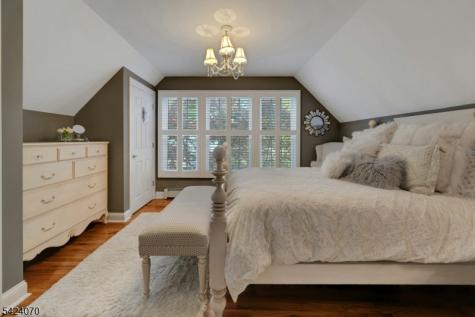 6 Yorke Road Mountain Lakes NJ 07046