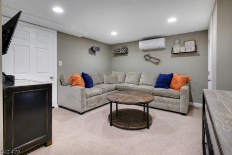 6 Yorke Road Mountain Lakes NJ 07046