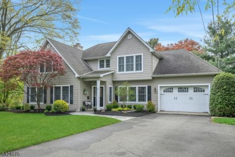 6 Yorke Road Mountain Lakes NJ 07046