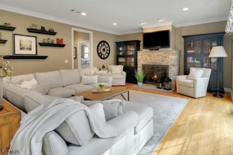 6 Yorke Road Mountain Lakes NJ 07046