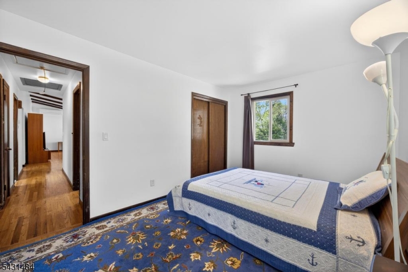 3 Nice Place Hopatcong NJ 07843