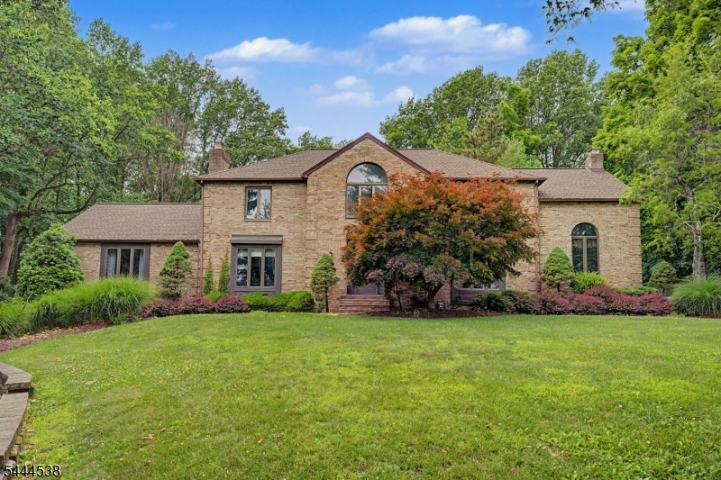 4 Unneberg Avenue Roxbury NJ 07876