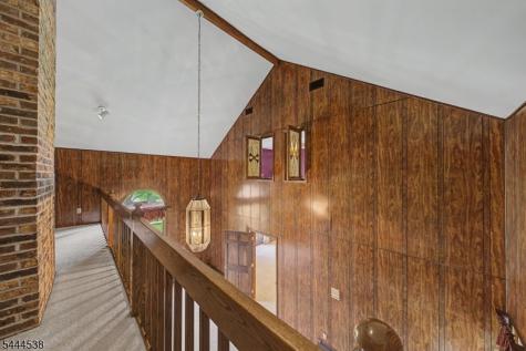 4 Unneberg Avenue Roxbury NJ 07876