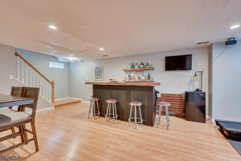 16 S 9th Avenue Manville NJ 08835