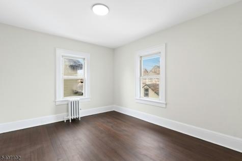 737 Bailey Avenue Elizabeth NJ 07208