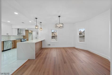43 S Michigan Avenue Kenilworth NJ 07033