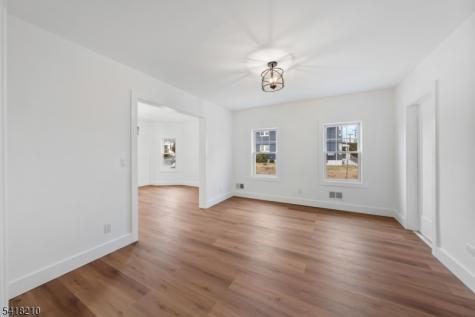 43 S Michigan Avenue Kenilworth NJ 07033