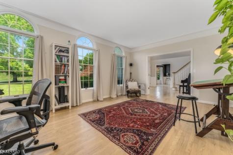15 Chalfonte Drive Clinton NJ 08833