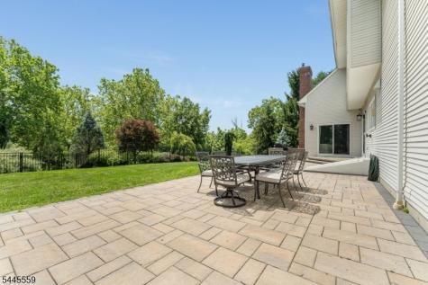 15 Chalfonte Drive Clinton NJ 08833