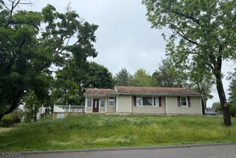 125 Hillcrest Drive Milford NJ 08848