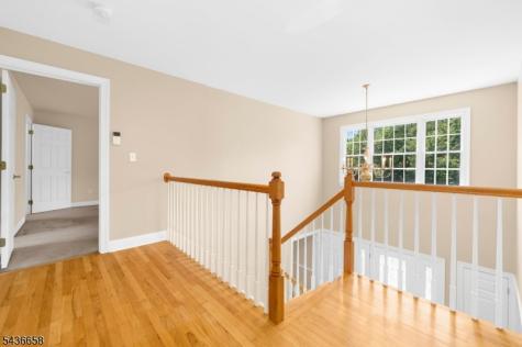 4 Winters Drive Lebanon NJ 08826