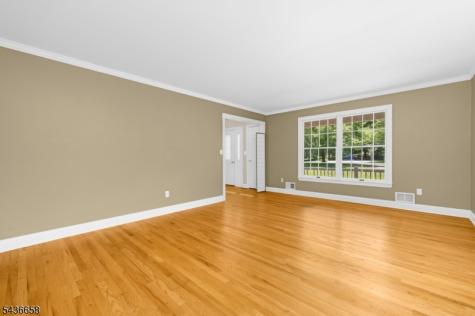 4 Winters Drive Lebanon NJ 08826