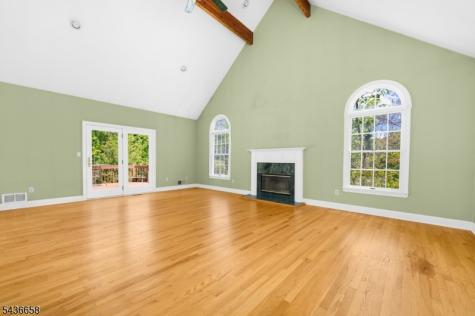 4 Winters Drive Lebanon NJ 08826