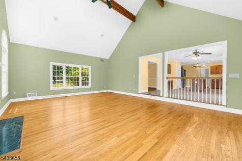 4 Winters Drive Lebanon NJ 08826