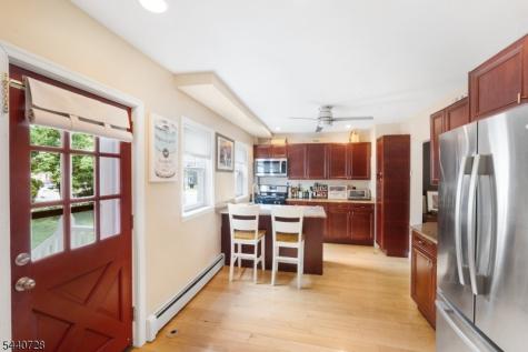 34 Orchard Square Caldwell Boro NJ 07006