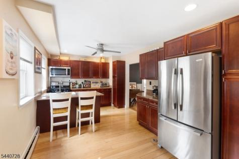 34 Orchard Square Caldwell Boro NJ 07006