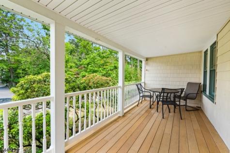 34 Orchard Square Caldwell Boro NJ 07006