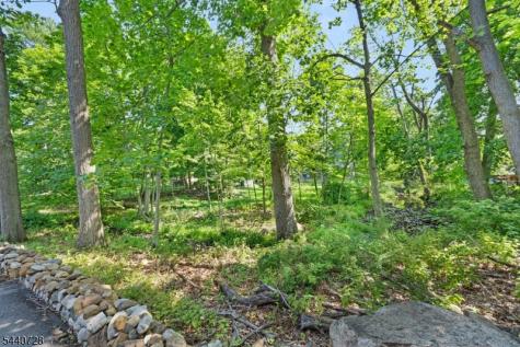 34 Orchard Square Caldwell Boro NJ 07006