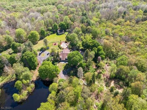 396 Berkshire Valley Road Jefferson NJ 07885