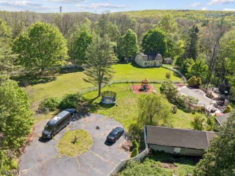 396 Berkshire Valley Road Jefferson NJ 07885