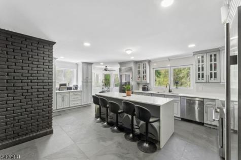 396 Berkshire Valley Road Jefferson NJ 07885