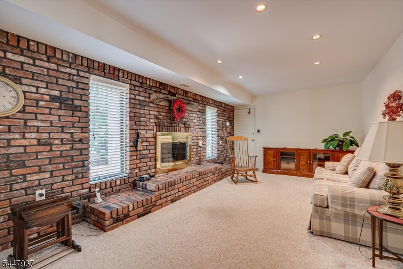560 Wakefield Drive Metuchen NJ 08840