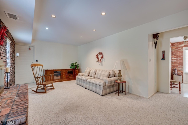 560 Wakefield Drive Metuchen NJ 08840
