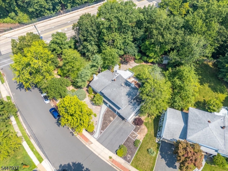 560 Wakefield Drive Metuchen NJ 08840