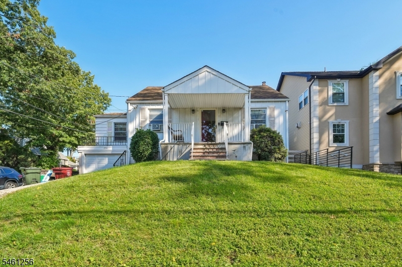 274 E Passaic Avenue Nutley NJ 07110