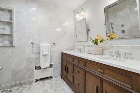 62 Jacobus Avenue Little Falls NJ 07424