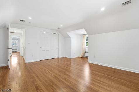 62 Jacobus Avenue Little Falls NJ 07424