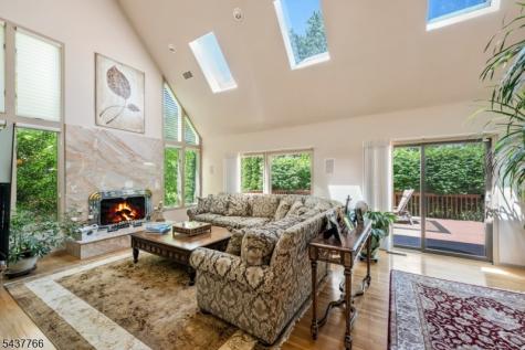 59 Deerfield Lane Upper Saddle River NJ 07458