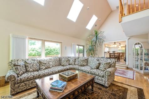 59 Deerfield Lane Upper Saddle River NJ 07458