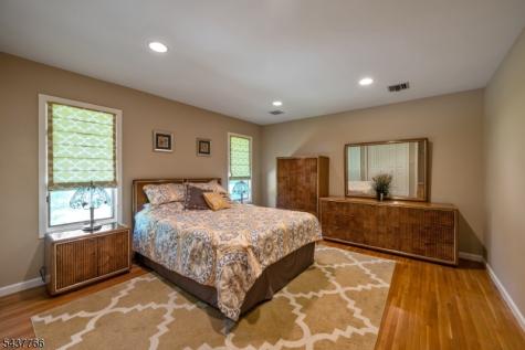59 Deerfield Lane Upper Saddle River NJ 07458