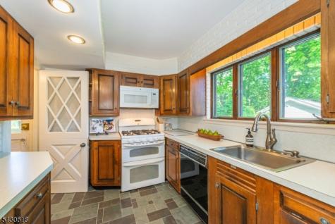 61 S Prospect Street Verona NJ 07044