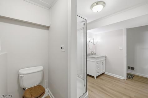 14 Hayward Street Bridgewater NJ 08805