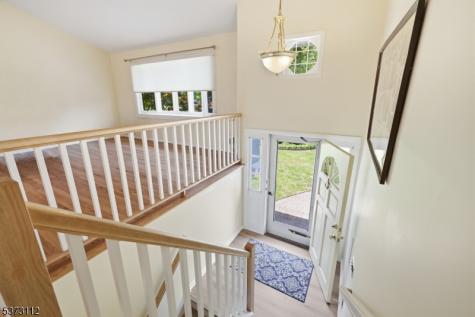 14 Hayward Street Bridgewater NJ 08805