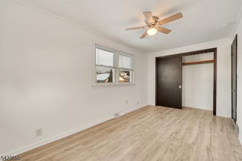 34 N 15th Avenue Manville NJ 08835