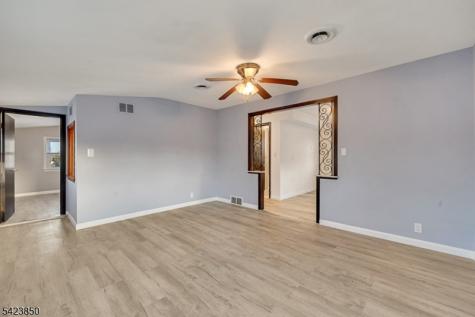 34 N 15th Avenue Manville NJ 08835