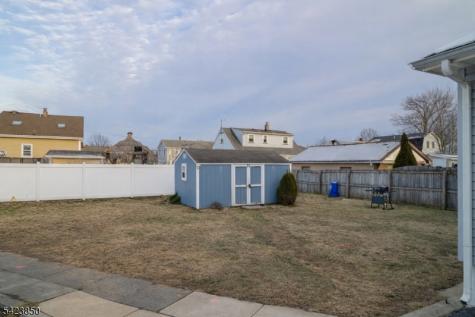 34 N 15th Avenue Manville NJ 08835