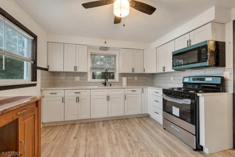 34 N 15th Avenue Manville NJ 08835