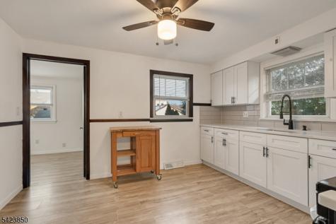 34 N 15th Avenue Manville NJ 08835