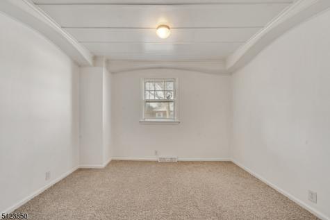 34 N 15th Avenue Manville NJ 08835
