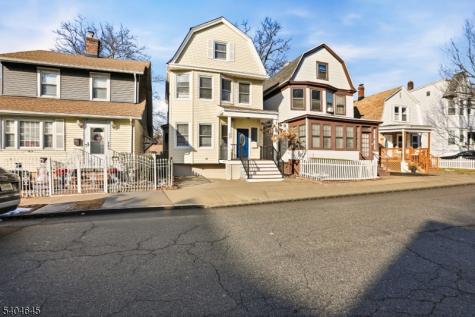 207 Brighton Avenue East Orange NJ 07017